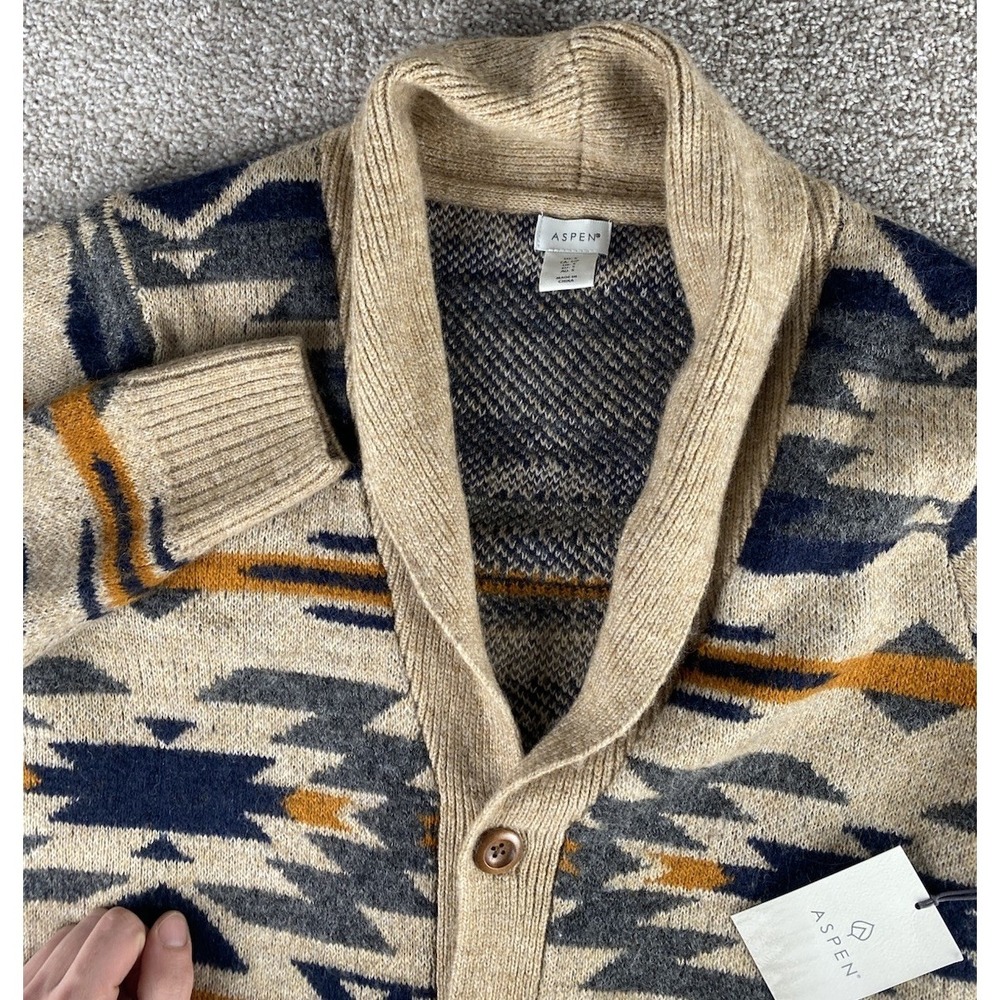 Aspen Collection Acrylic/Wool Aztec Button Up Jacket Cost Mens Small‎ Preppy Dad